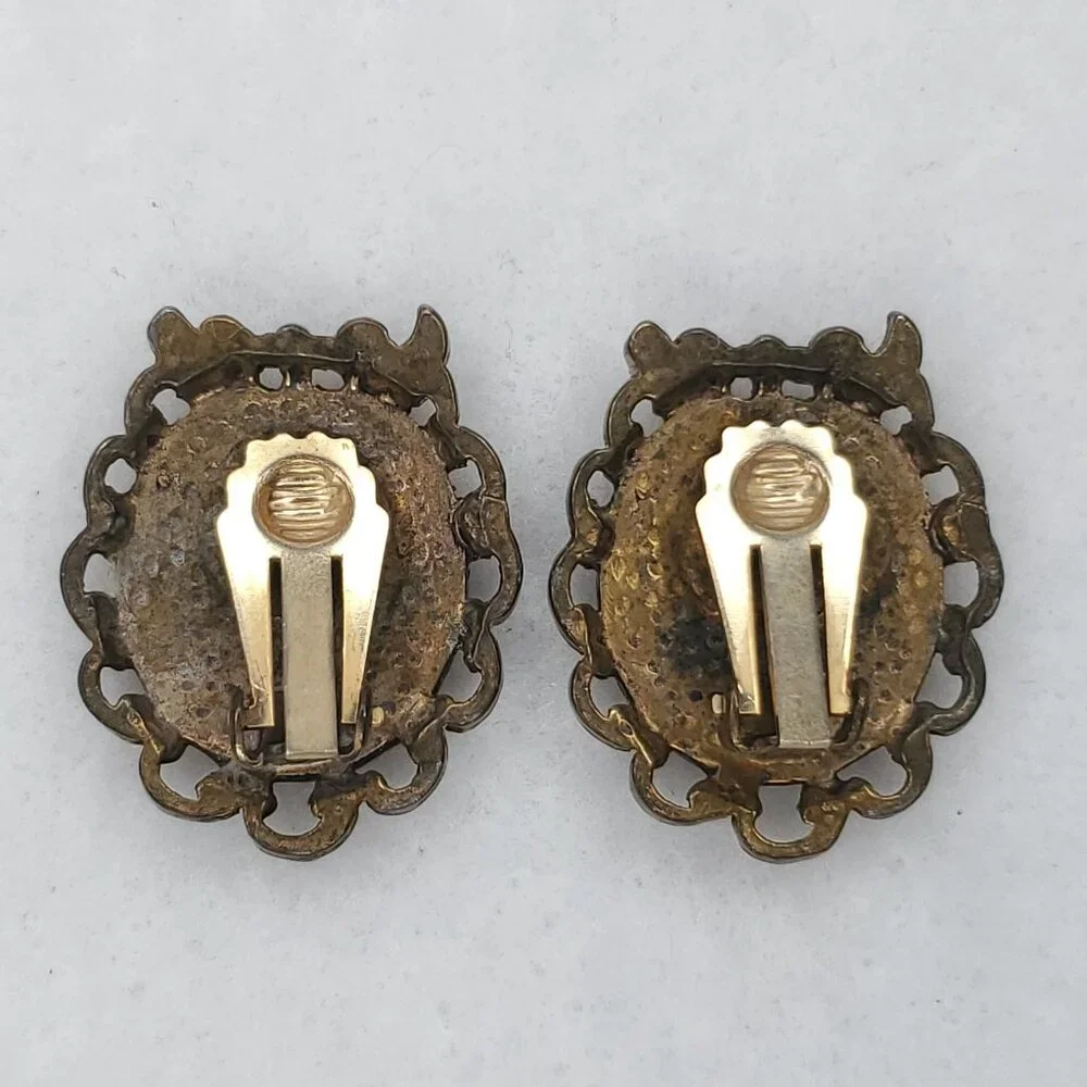 Vintage Victorian Revival Earrings Gold Tone Floral Embossed Clip On 1 1/4